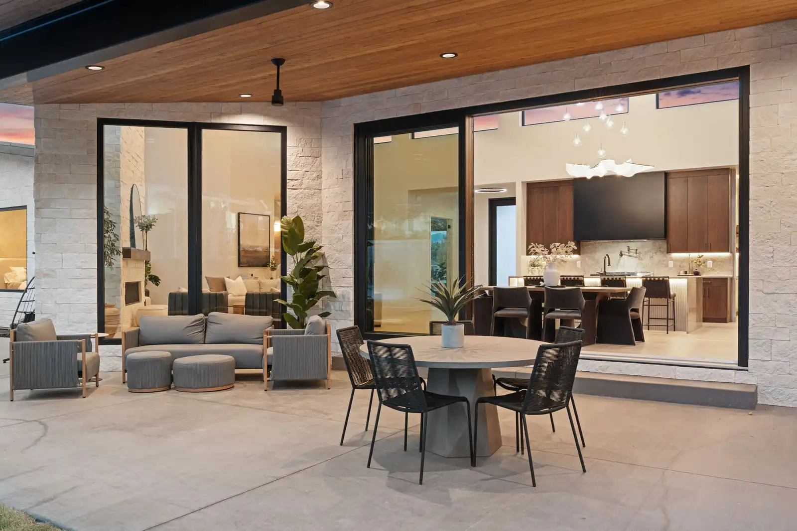 The Madison — exterior photograph 8